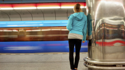 Na nové trase metra D budou jezdit vlaky bez řidiče, rozhodli radní