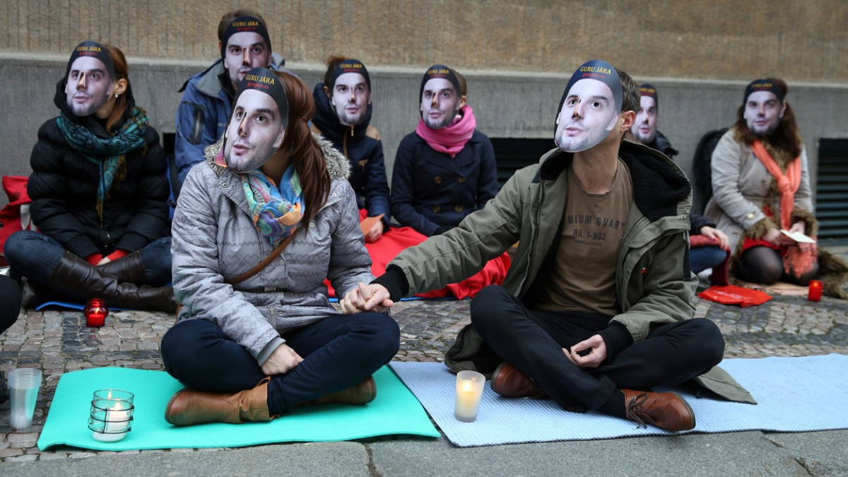 Guru Jára žádá na Filipínách o náboženský azyl. 'Odháčkování' byla prý tantra