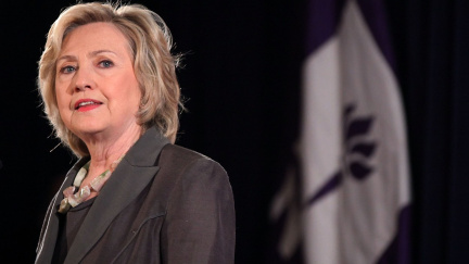 Žádné tajné zprávy jsem z e-mailu neposílala, hají se Clintonová