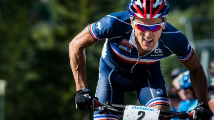 Aktualizováno: Kulhavého zradilo zdraví a vzdal, evropský primát patří Absalonovi