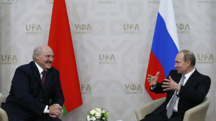 Kreml má už války na Ukrajině plné zuby, míní Lukašenko