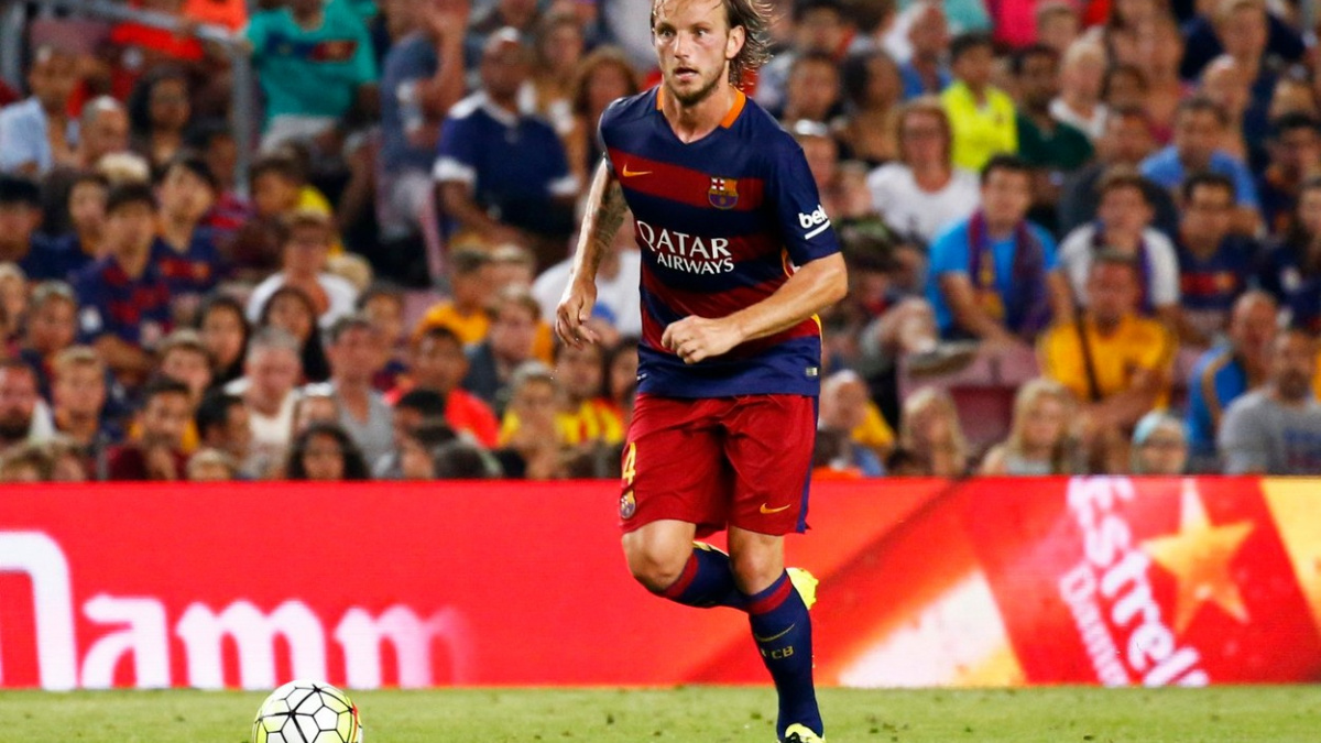 Španělské derby o evropský Superpohár. Vyrovná Barca rekord AC Milán?