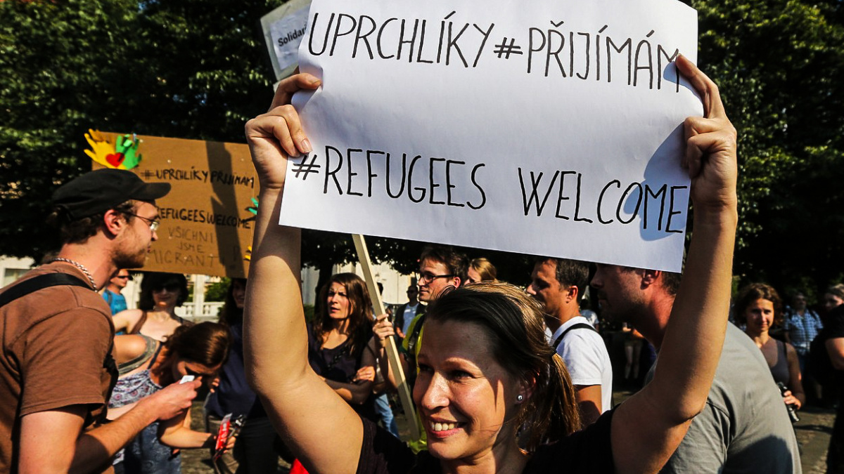 Jak se #přijímají uprchlíci v Česku aneb Politické pijavice na cizím neštěstí