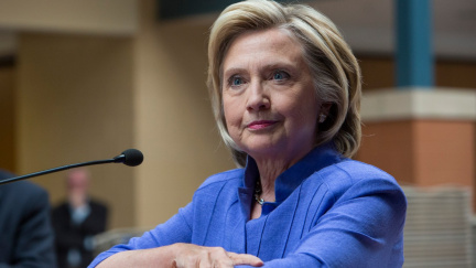 Clintonová řešila v e-mailech tajné operace bezpilotních letounů