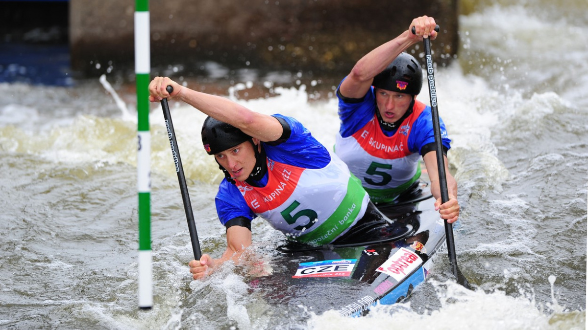 Deblkanoisté Kašpar se Šindlerem si v Pau připsali suverénní vítězství