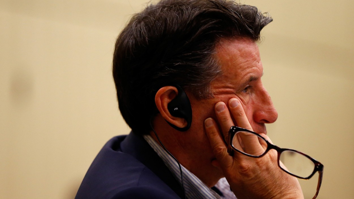 Slavný mílař proti fenomenálnímu tyčkaři. Atletika si ve středu zvolí nového šéfa