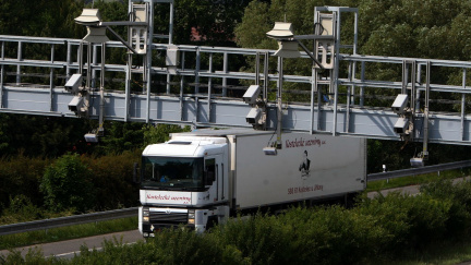 Mýtné brány budou fungovat ještě nejméně pět let