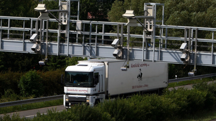 Mýtné brány budou fungovat ještě nejméně pět let