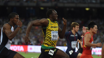 Aktualizováno: Gatlin přišel o neporazitelnost, sprinterům dál vládne Bolt
