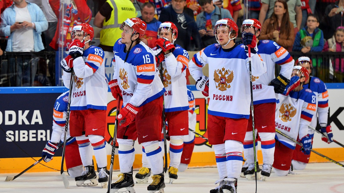 Výmluvy nezabraly. Rusové dostali za odchod z ceremoniálu pokutu