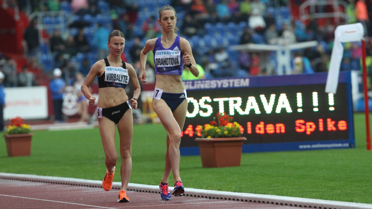 Drahotová skončila na MS osmá, Bába si zaskáče finále