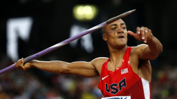 Neporazitelný Eaton vyhrál v novém světovém rekordu, Helcelet jedenáctý