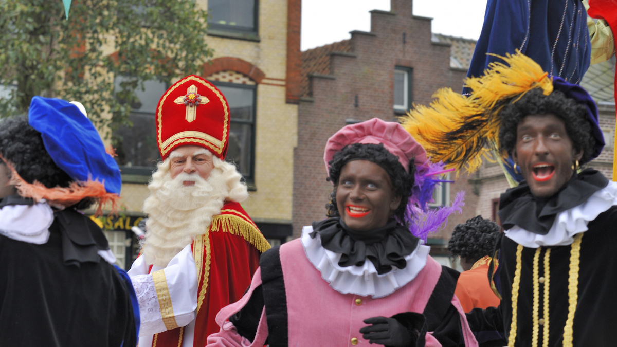 Černý Petr uráží černochy, zrušte ho! vyzývá OSN Nizozemsko