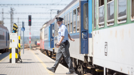 Policie chytla 214 uprchlíků na nádraží v Břeclavi. Mířili do Německa