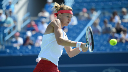 Aktualizováno: Šafářová padla s Curenkovou, Berdych, Strýcová i Veselý jdou dál