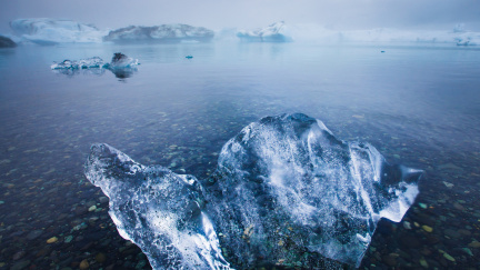 Na změnách klimatu vydělávají investoři, soukromé firmy i vlády