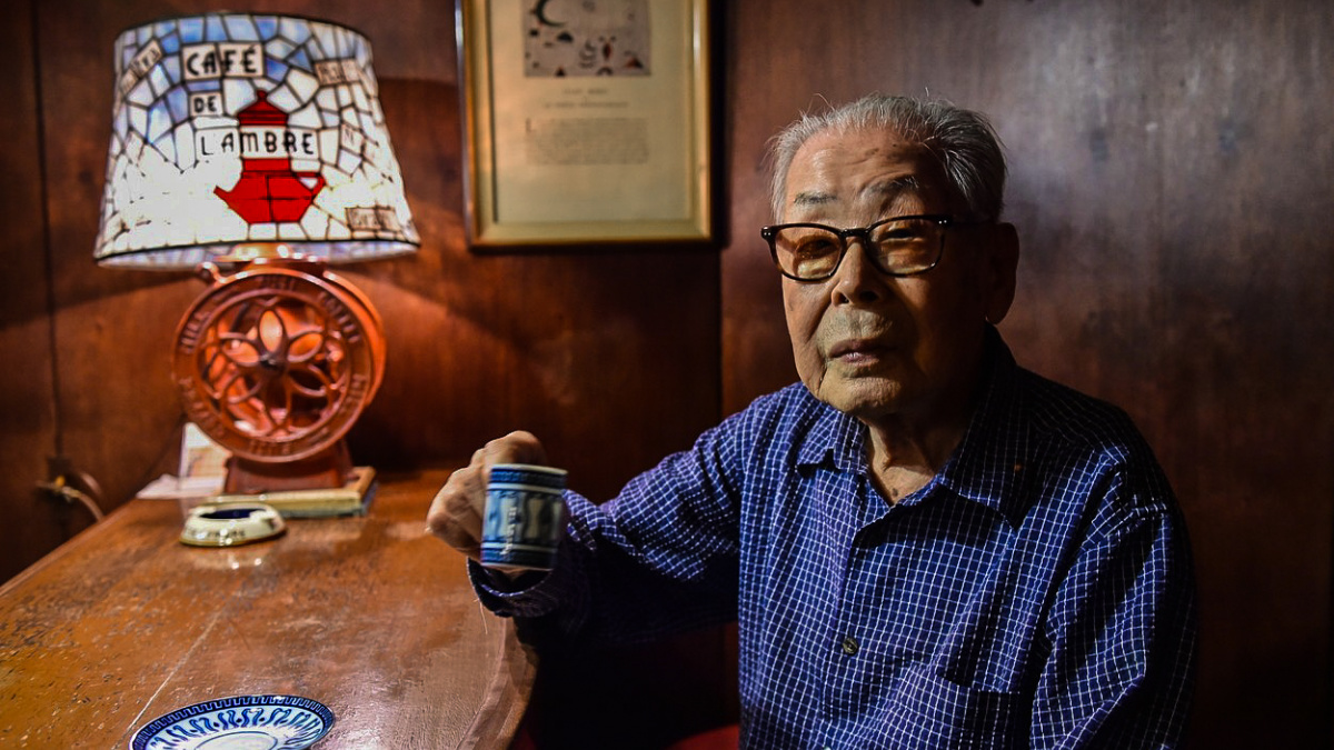 Ticho nad zlato: V Japonsku mají kavárny, kde se nesmí mluvit