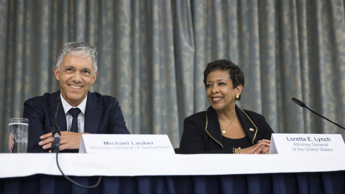 Nemovitosti FIFA v Alpách byly zabaveny. Další obvinění v korupční aféře jsou na cestě