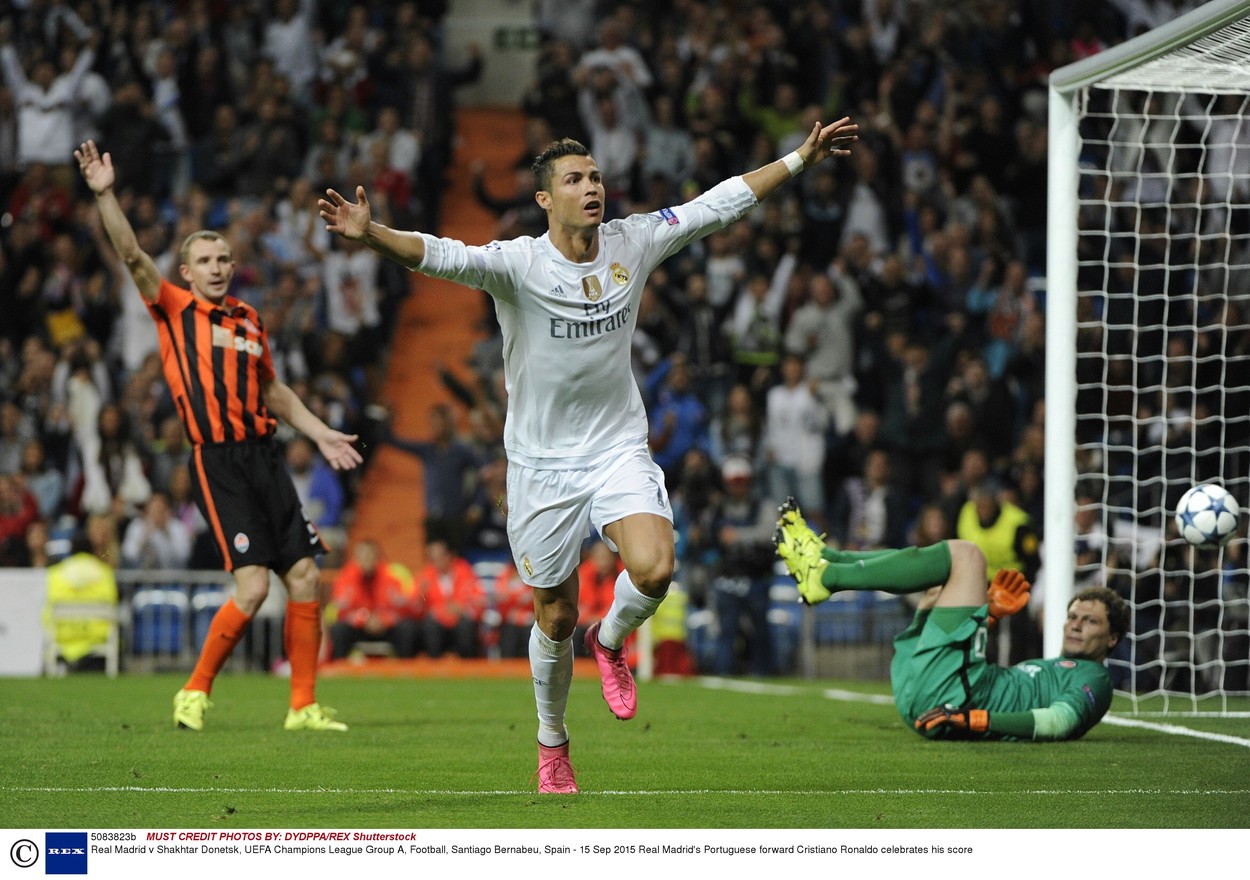 LM: Ronaldo se blýskl hattrickem, Královec pískl tři penalty
