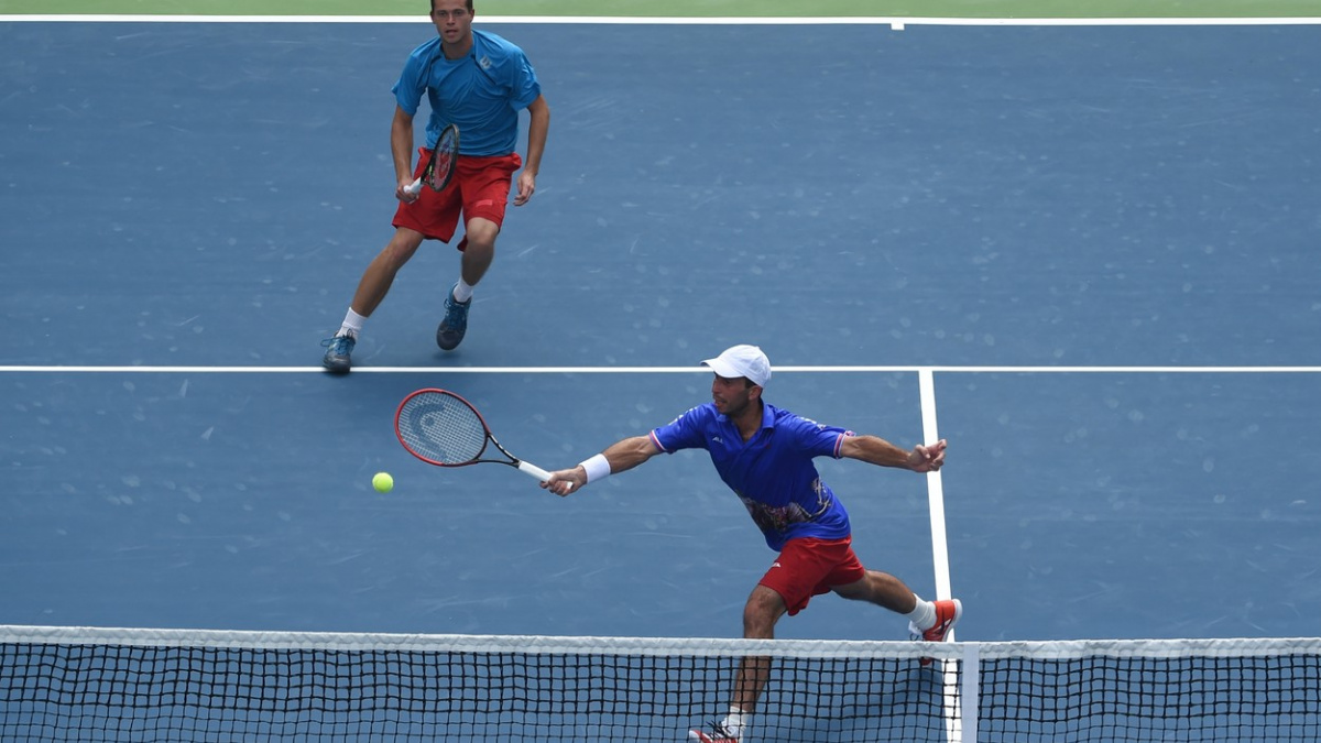 Záchrana je blízko. Štěpánek s Pavláskem v deblu jasně dominovali