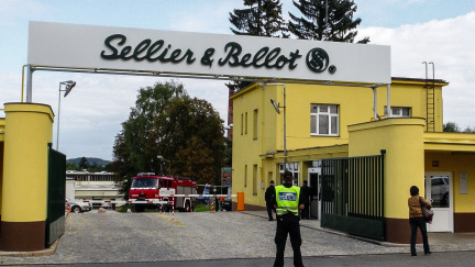 Aktualizováno: Vlašimskou zbrojovkou otřásla exploze. Vyžádala si nejméně jednu oběť