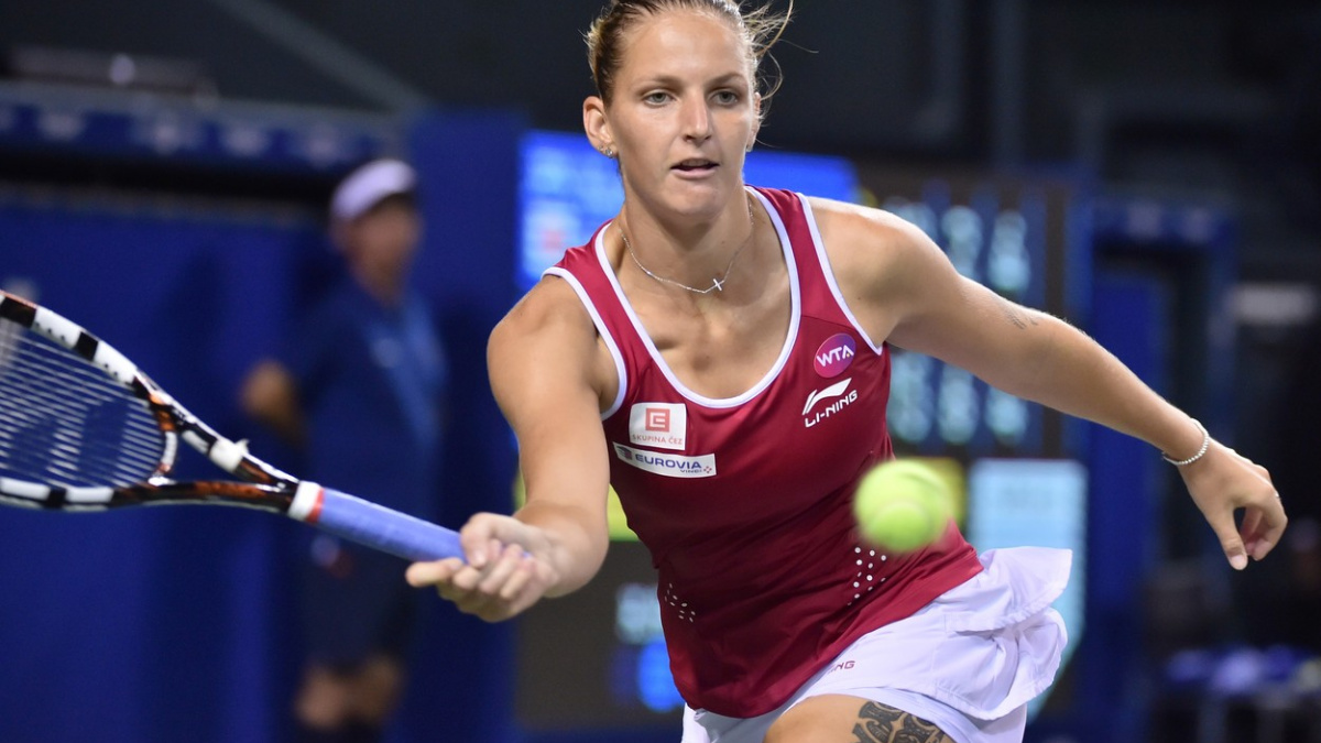 Plíšková se na postup nadřela, Strýcová jde dál po skreči Šarapovové