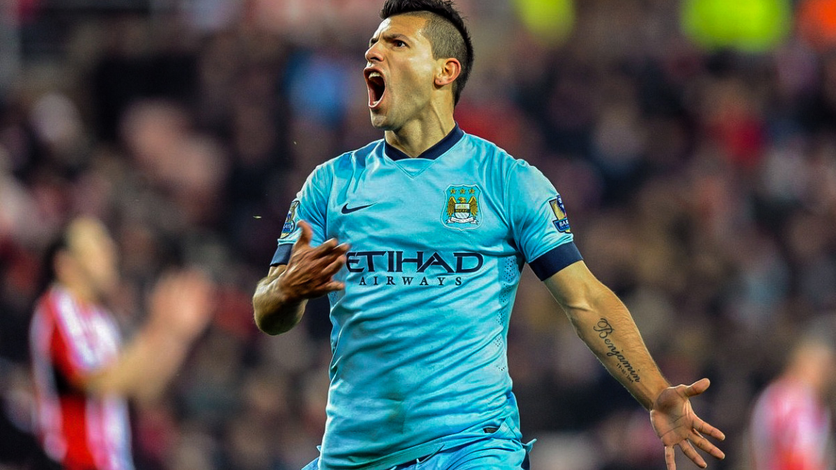 Brankostroj jak z jiné planety! Agüero nastřílel pět gólů za 20 minut