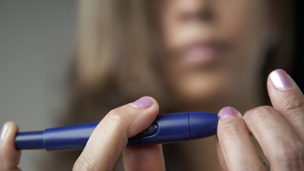 Diabetikům pomůže nový lék, sníží cukr i cholesterol v krvi