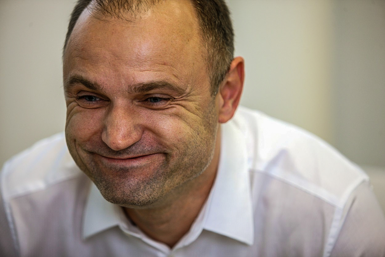 V krabici od vína nebo v matraci: Šibal Langer mohl schovat peníze kamkoli