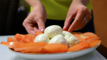 Rusové přišli na chuť výrobě domácích sýrů. Donutilo je k tomu embargo z Kremlu