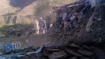 Aktualizováno: Krvavé otřesy: Zemětřesení zabilo stovky Afghánců a Pákistánců