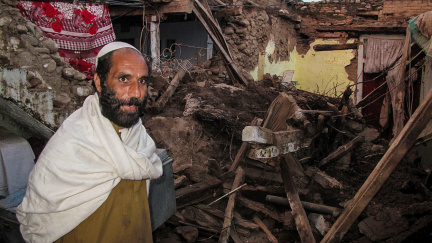 Zemětřesení v Afghánistánu a Pákistánu: lidem hrozí umrznutí