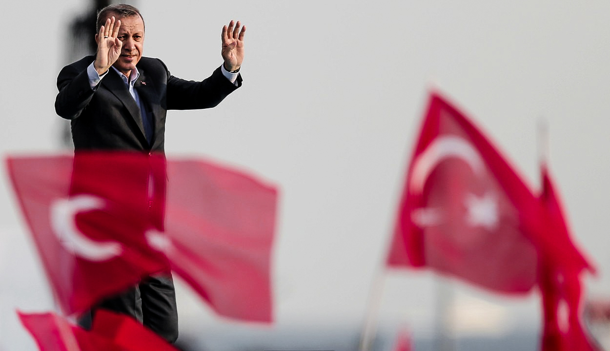 Chaos nebo diktatura: Turci volí mezi dvěma zly, pro sebe i Evropu