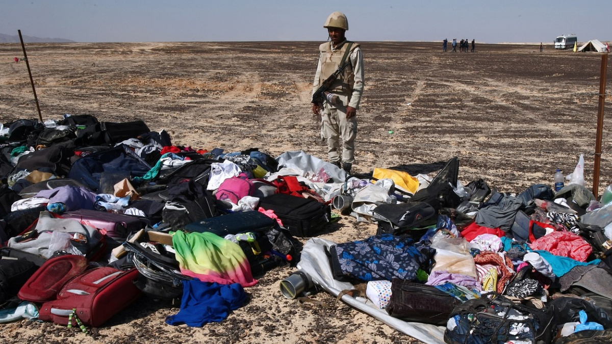 Technická závada nebo raketa: Proč se airbus rozpadl ve vzduchu?