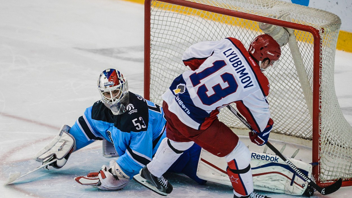 Salák si podmanil KHL! Český gólman byl zvolen nejlepším brankářem října
