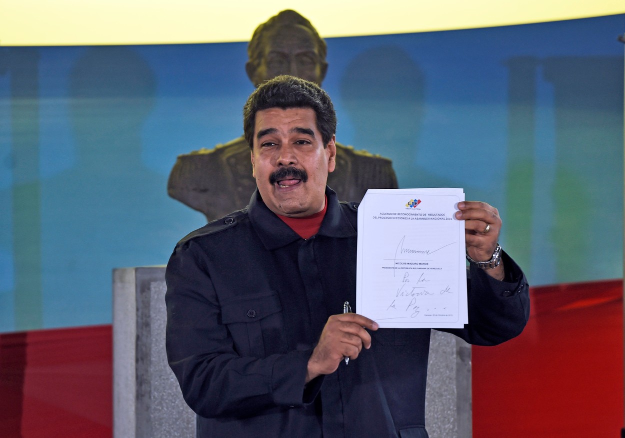 Když nesplním slib, oholím si knír, slibuje venezuelský prezident