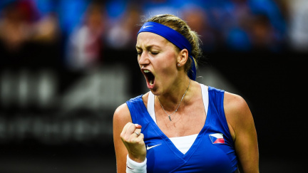 Týmové jedničky nezaváhaly. Kvitová získala první bod, Šarapovová srovnala