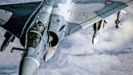 Aktualizováno: Francouzská odveta: Svrhla bomby na baštu IS a boj ještě zintenzivní