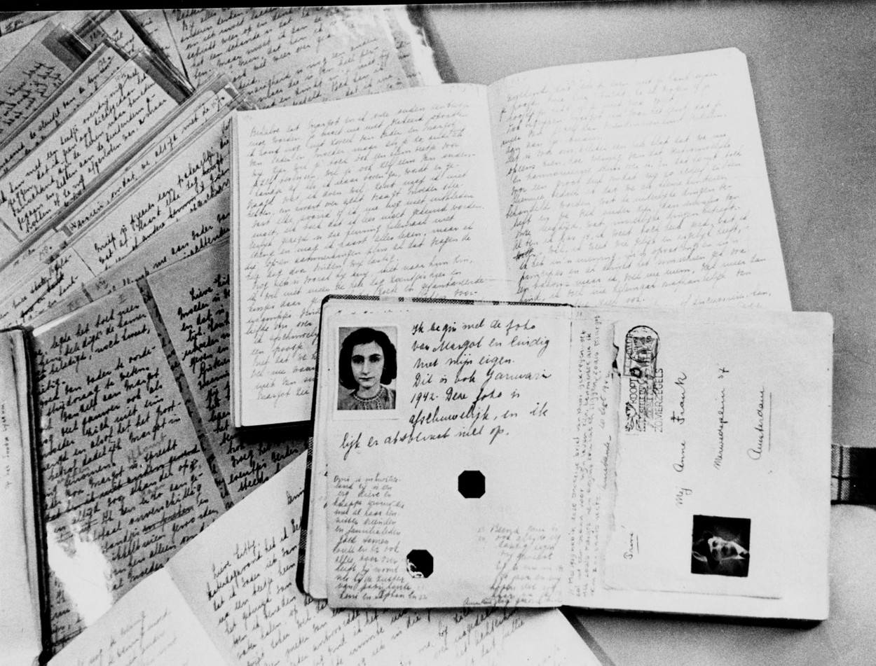 Deník Anny Frankové psal prý i její otec. Prodlouží to autorská práva