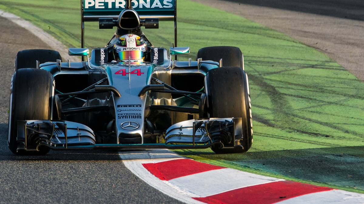 Vadí vám arogantní jezdci? Robozávody mají řešení