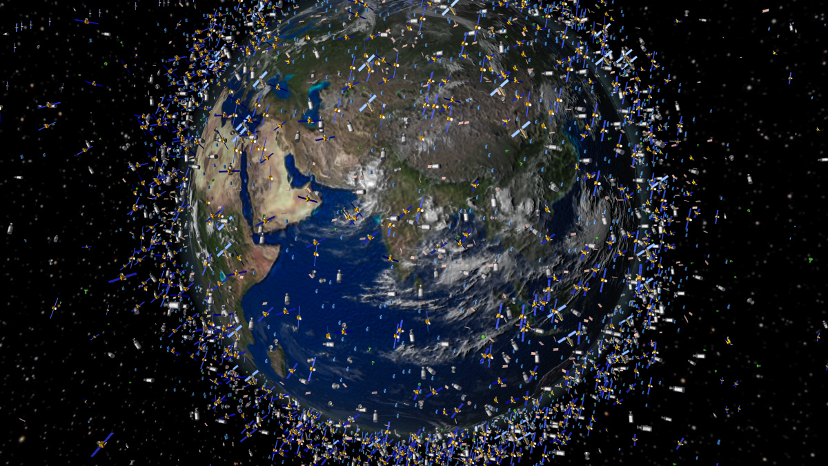 Satelitní války na spadnutí