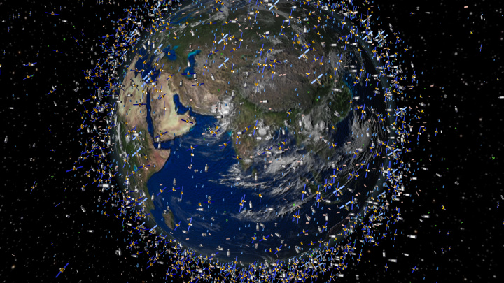 Satelitní války na spadnutí