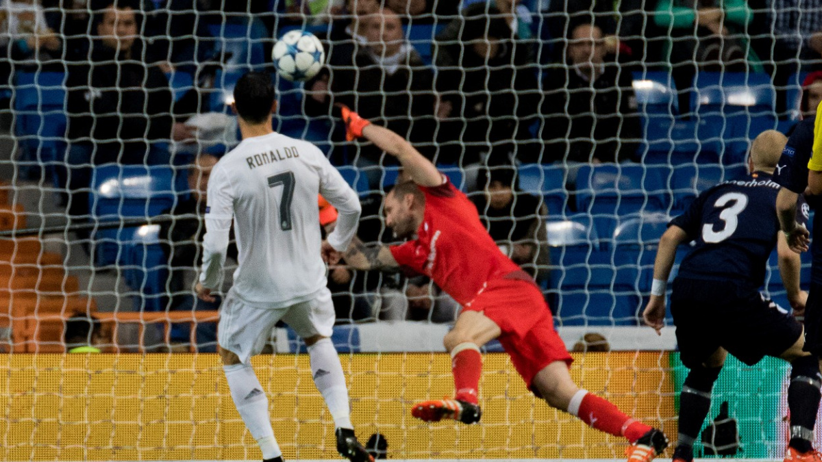 Manchester United v Lize mistrů končí, Real vyrovnal rekord soutěže