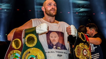 Fury přišel o jeden z mistrovských pásů. Odmítl povinnou obhajobu