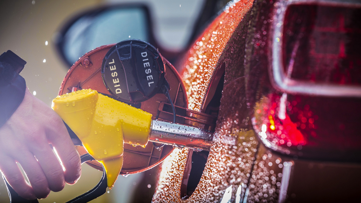 Konec benzínových a naftových vozů se blíží. Autokalypsa nastane v roce 2050