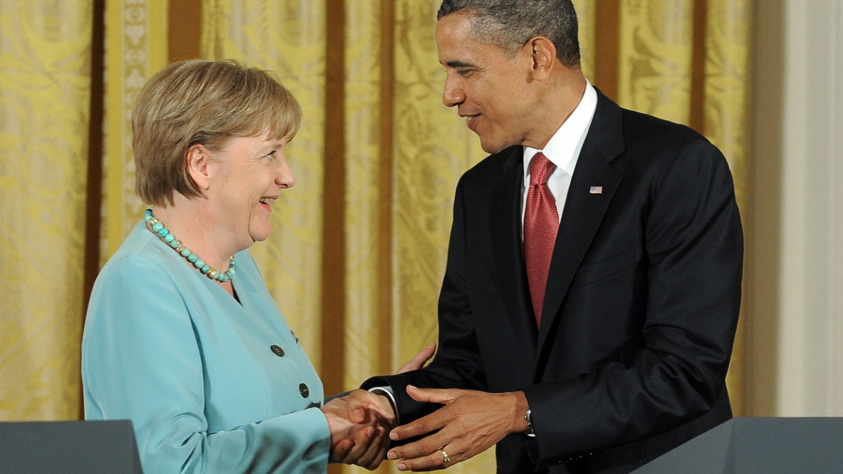 Nejšílenější konspirační teorie roku 2015