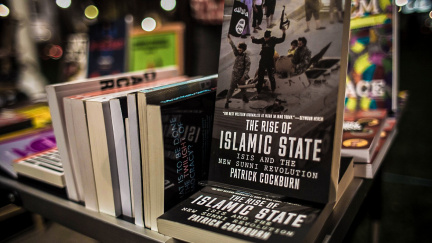 Top zahraniční knížky uplynulého roku, které by vám neměly uniknout