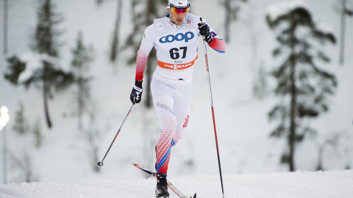 Jakš si vylepšil letošní maximum, Nováková doběhla sedmnáctá