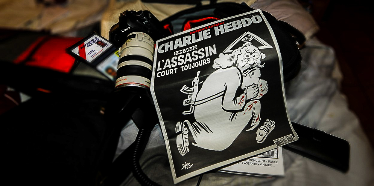 Komentář: Rok od útoku. Charlie Hebdo likvidují hádky o peníze i autocenzura