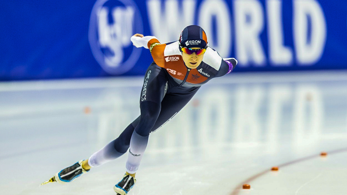 Sáblíková je po polovině víceboje první a evropský titul má na dosah